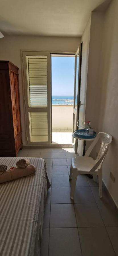 Sicilia Mare Hotel Porto Palo Esterno foto